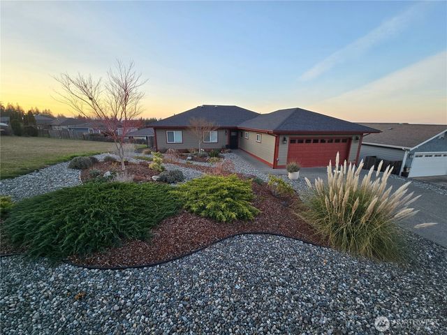 40 Topaz Way, Sequim, WA 98382