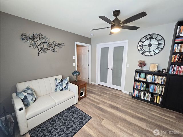 40 Topaz Way, Sequim, WA 98382