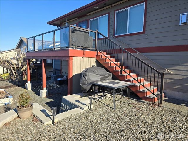 40 Topaz Way, Sequim, WA 98382