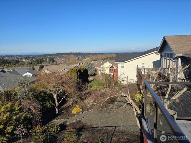 40 Topaz Way, Sequim, WA 98382