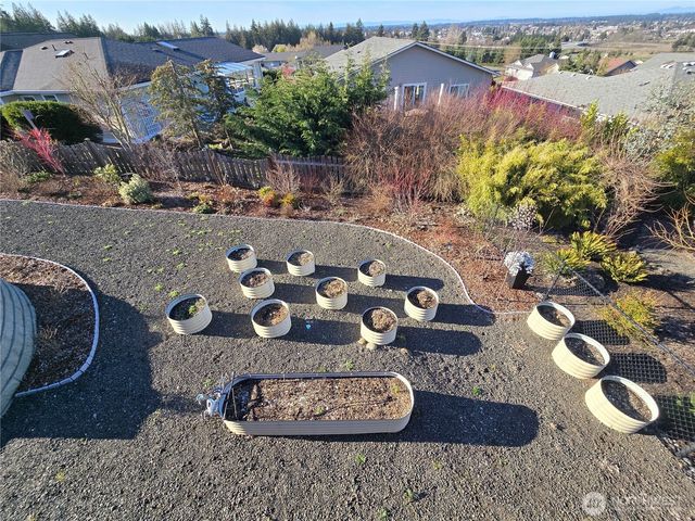 40 Topaz Way, Sequim, WA 98382