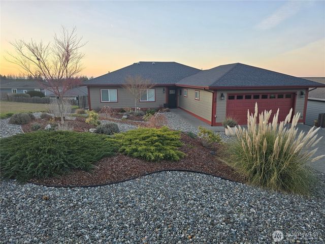 40 Topaz Way, Sequim, WA 98382