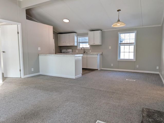 3008 Leeds Road, Amelia, OH 45102