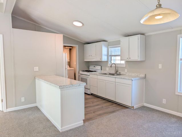 3008 Leeds Road, Amelia, OH 45102