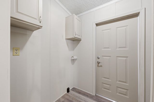 818 W 81st St S, Haysville, KS 67060