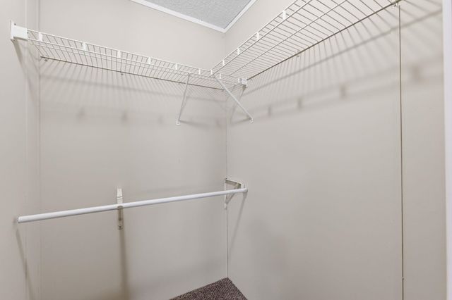 818 W 81st St S, Haysville, KS 67060