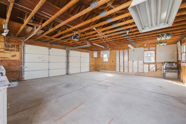 818 W 81st St S, Haysville, KS 67060