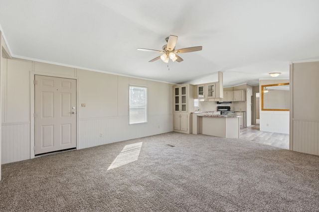 818 W 81st St S, Haysville, KS 67060