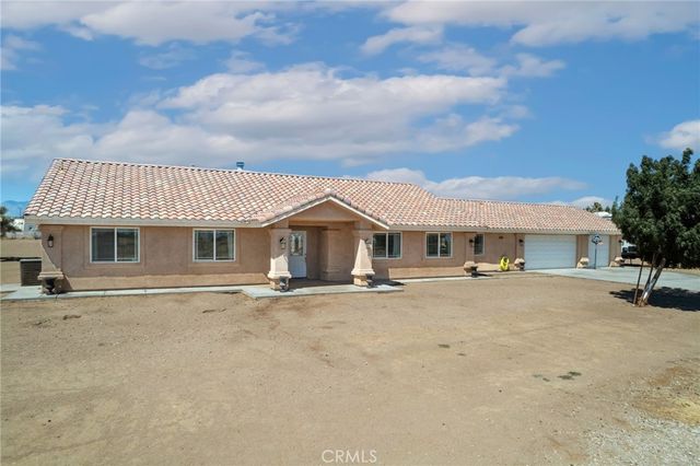 11385 Trinity Road, Oak Hills, CA 92344