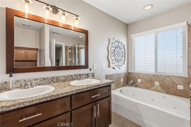 11385 Trinity Road, Oak Hills, CA 92344