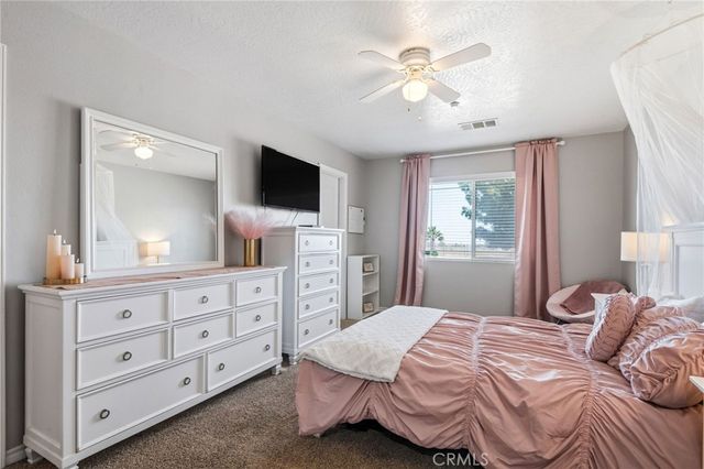 11385 Trinity Road, Oak Hills, CA 92344