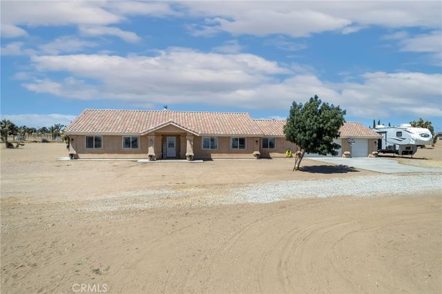 11385 Trinity Road, Oak Hills, CA 92344