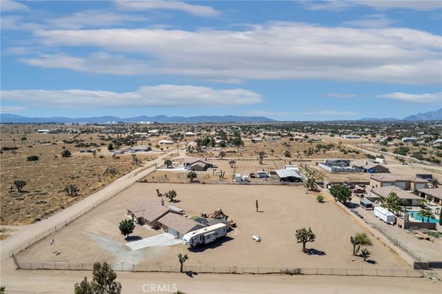 11385 Trinity Road, Oak Hills, CA 92344