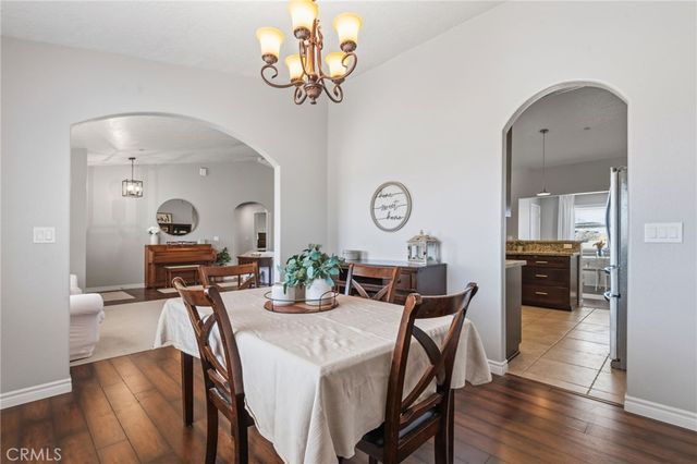 11385 Trinity Road, Oak Hills, CA 92344