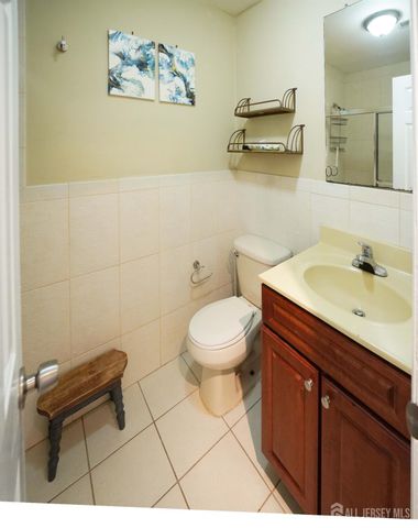 1111 EDISON GLEN Terrace, Edison, NJ 08837