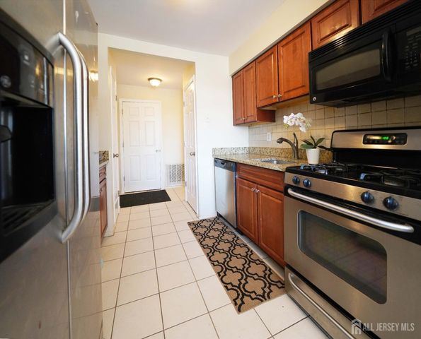 1111 EDISON GLEN Terrace, Edison, NJ 08837