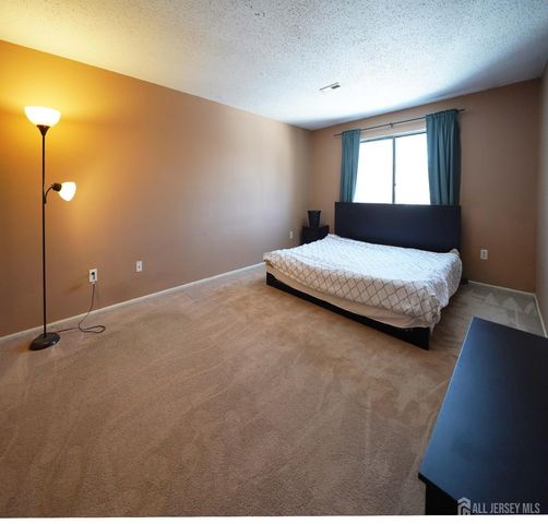 1111 EDISON GLEN Terrace, Edison, NJ 08837