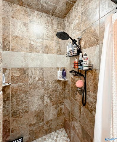 2311 Amberly Lane, Decatur, AL 35603