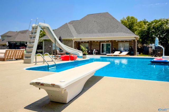 2311 Amberly Lane, Decatur, AL 35603