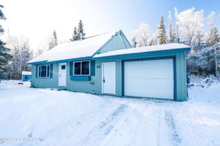 411 Pine Circle, Kenai, AK 99611