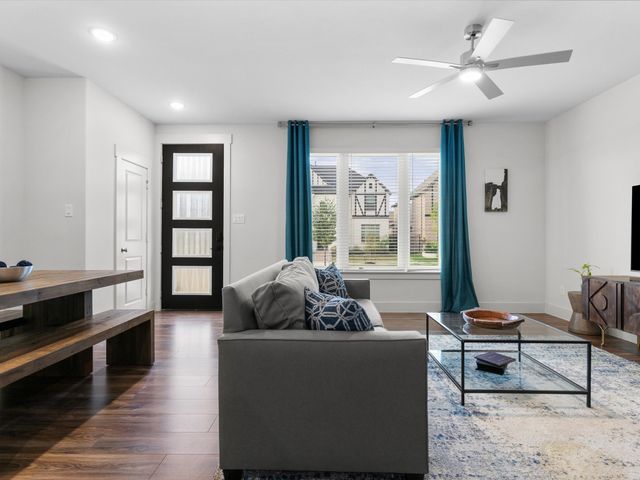 1423 Silver Marten Trail, Arlington, TX 76005