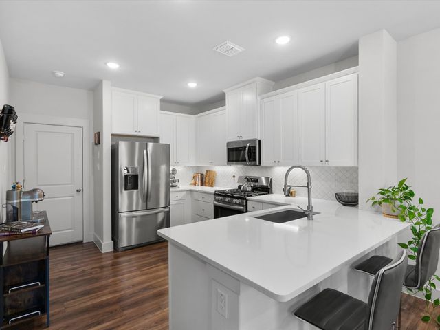 1423 Silver Marten Trail, Arlington, TX 76005