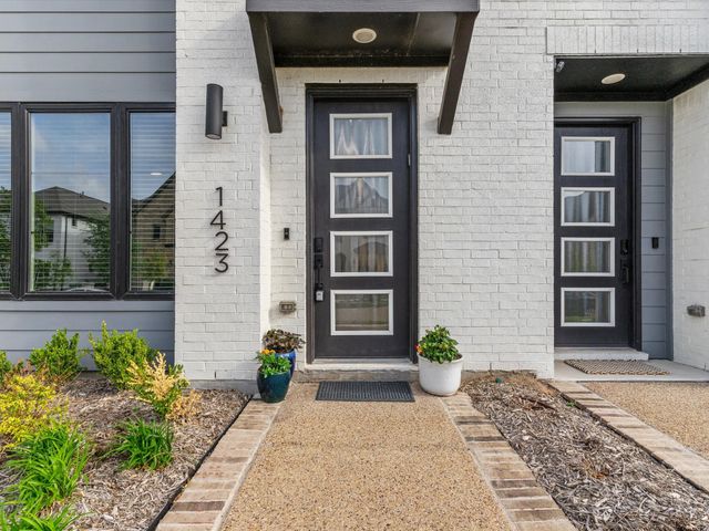 1423 Silver Marten Trail, Arlington, TX 76005