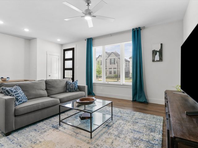 1423 Silver Marten Trail, Arlington, TX 76005