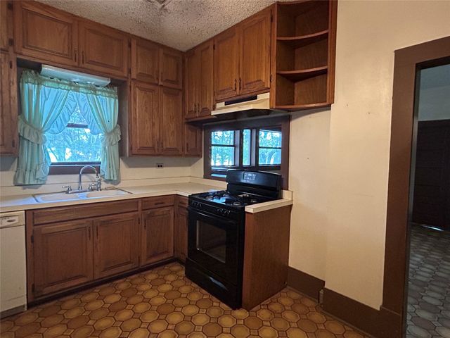 341 W FM 574, Goldthwaite, TX 76844