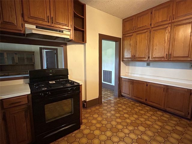 341 W FM 574, Goldthwaite, TX 76844