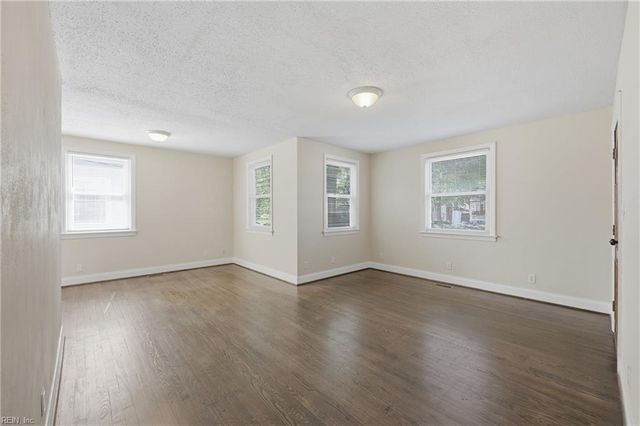 318 E Evans ST, Norfolk, VA 23503