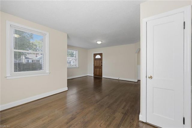 318 E Evans ST, Norfolk, VA 23503