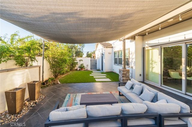 102 Spectacle, Irvine, CA 92618