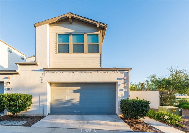 102 Spectacle, Irvine, CA 92618