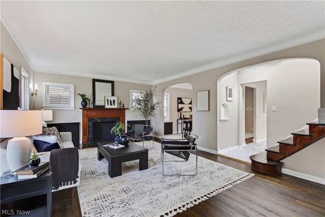 3582 Raymont Boulevard, University Heights, OH 44118