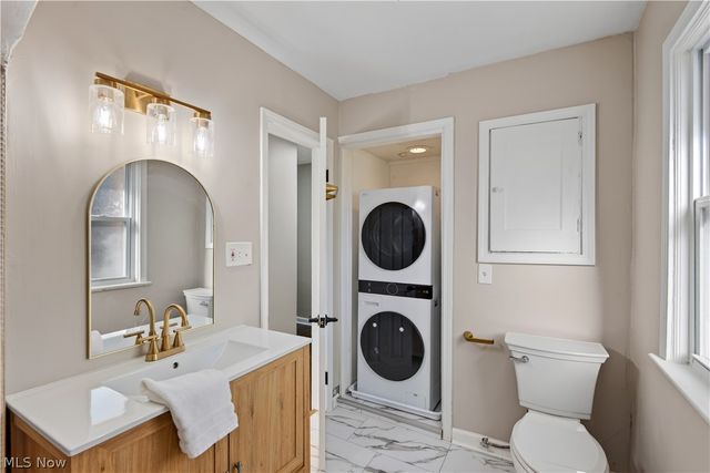 3582 Raymont Boulevard, University Heights, OH 44118