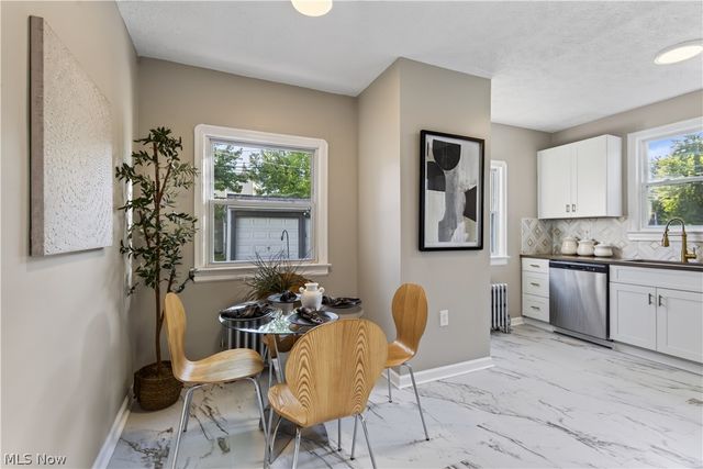 3582 Raymont Boulevard, University Heights, OH 44118