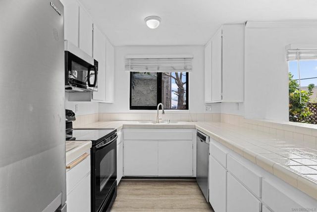 3209 Midway Dr 203, San Diego, CA 92110