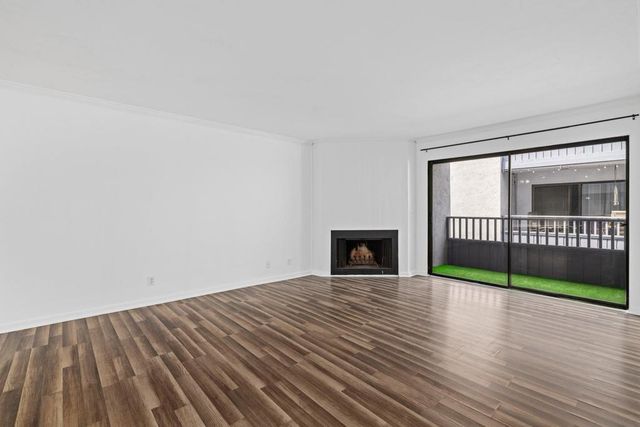 3209 Midway Dr 203, San Diego, CA 92110