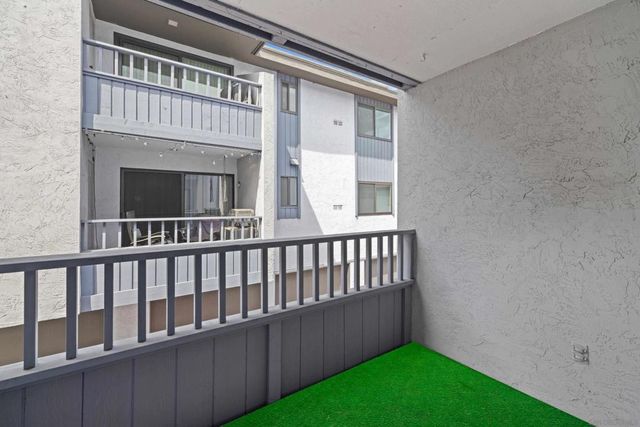 3209 Midway Dr 203, San Diego, CA 92110