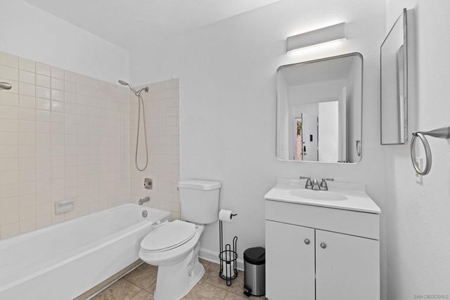 3209 Midway Dr 203, San Diego, CA 92110