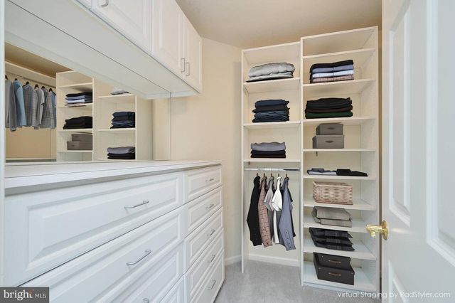 300 LISA OAKS WAY, Rockville, MD 20850