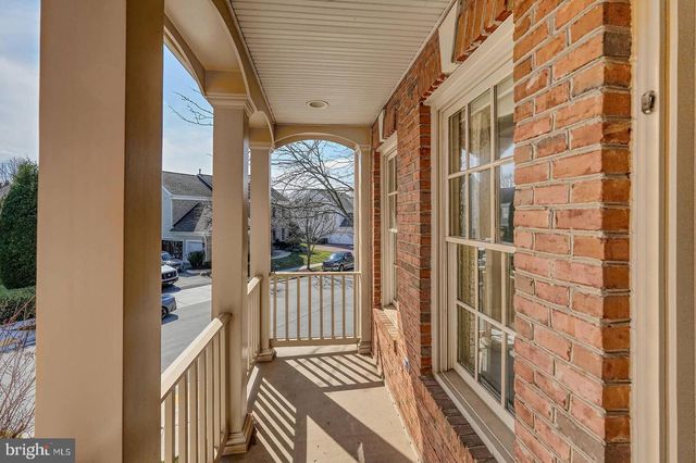 300 LISA OAKS WAY, Rockville, MD 20850