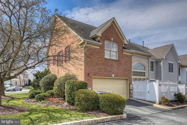 300 LISA OAKS WAY, Rockville, MD 20850