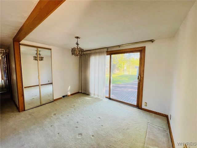 4867 Morgan Parkway, Hamburg, NY 14075