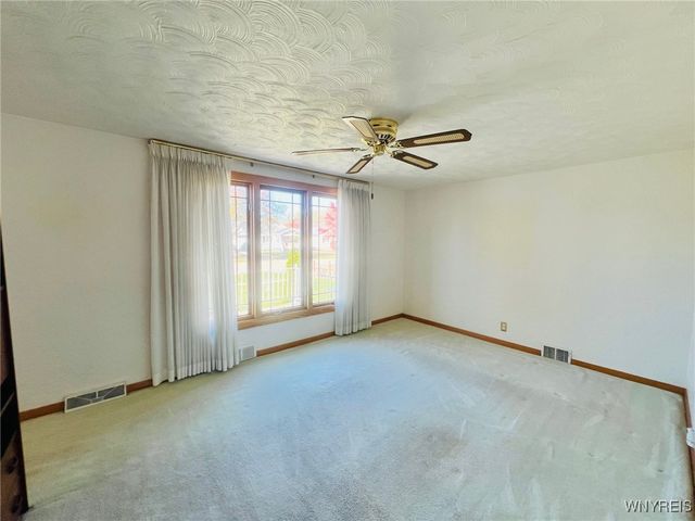 4867 Morgan Parkway, Hamburg, NY 14075