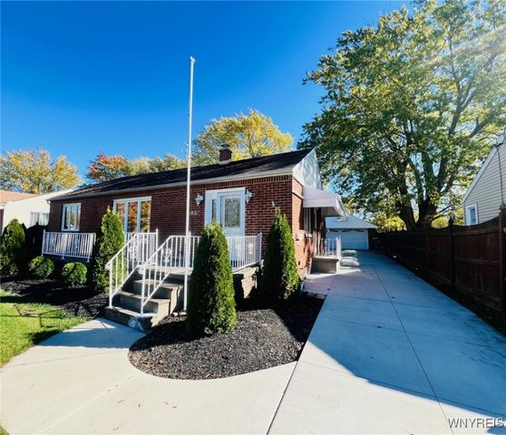 4867 Morgan Parkway, Hamburg, NY 14075