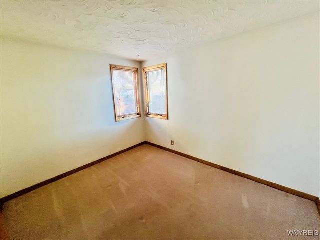 4867 Morgan Parkway, Hamburg, NY 14075