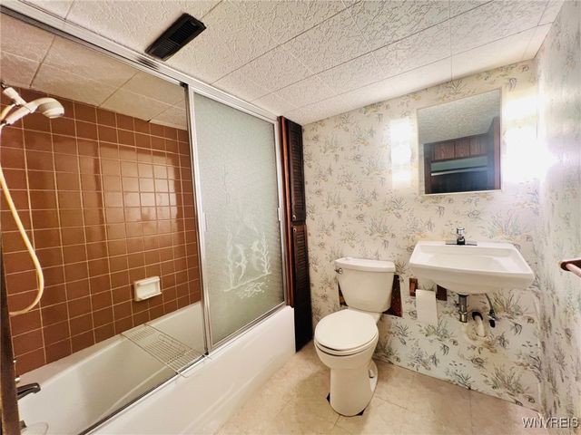 4867 Morgan Parkway, Hamburg, NY 14075