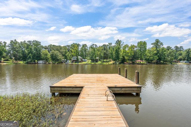 178 Southern Shores Road, Jackson, GA 30233